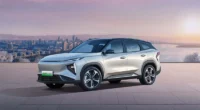 Geely’den 2100 KM Menzilli Plug-in Hybrid