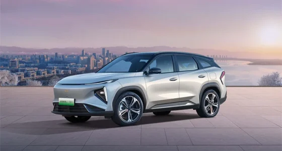 Geely’den 2100 KM Menzilli Plug-in Hybrid