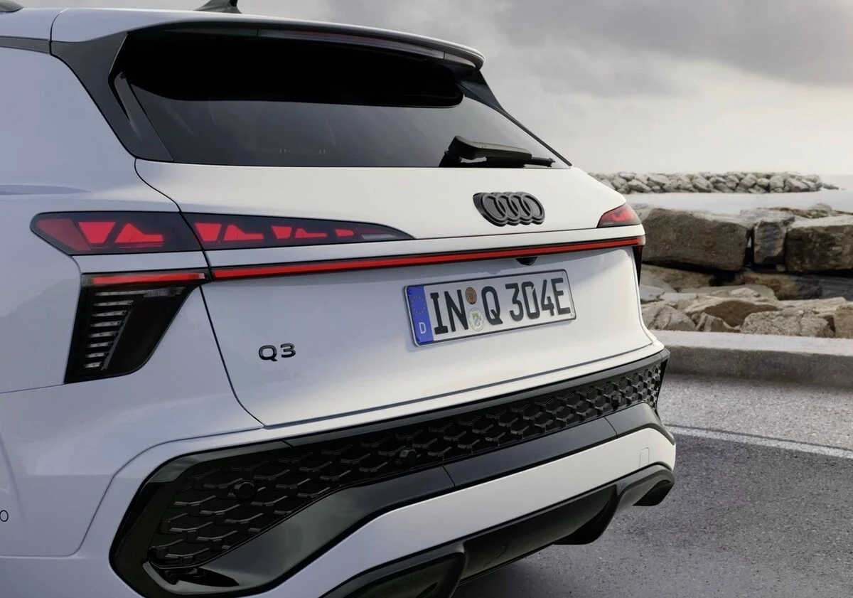 Audi Q3 Arka Koltuk ve Gövde Tasarımı