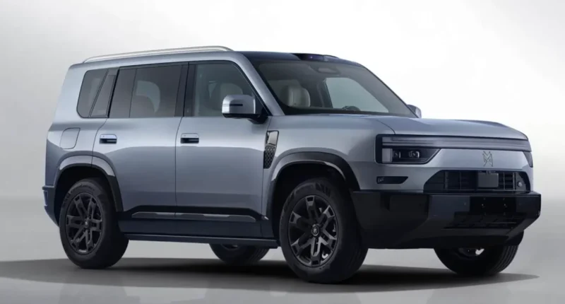 Huawei Zekasıyla Donatıldı: Lüks Off-Road SUV Dongfeng M-Hero X700 Sahneye Çıktı