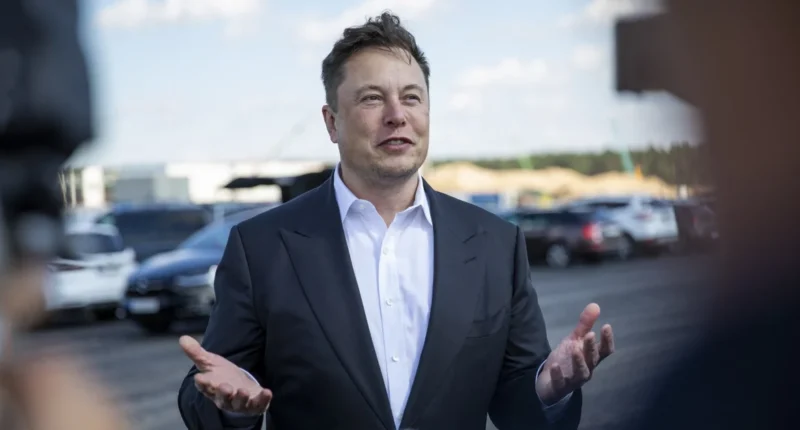 Tesla Hisselerinde SpaceX Birleşme İddiasıyla %6 Yükseliş: Lucid ve Rivian Düşüşte